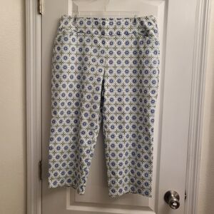 Patterned Blue and Green Women's Capris